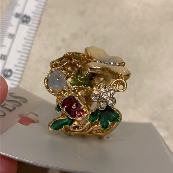 Guess flower ring - Picture 2 of 4